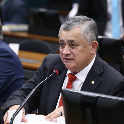 Deputado José Guimarães é internado em São Paulo para passar por cirurgia