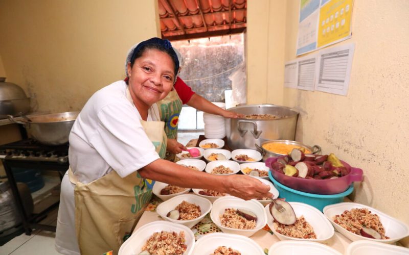 Programa Ceará Sem Fome recebe reconhecimento nacional com Prêmio Brasil Sem Fome