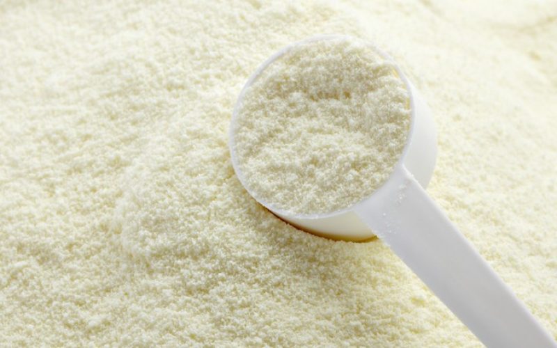 Conab anuncia até R$ 106 milhões para compra emergencial de leite em pó