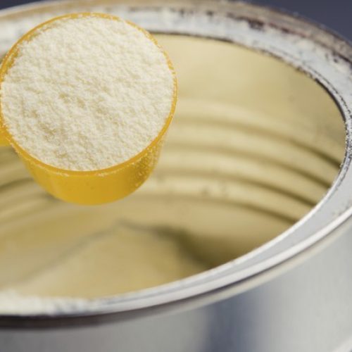 Paraná proíbe reconstituição de leite em pó importado