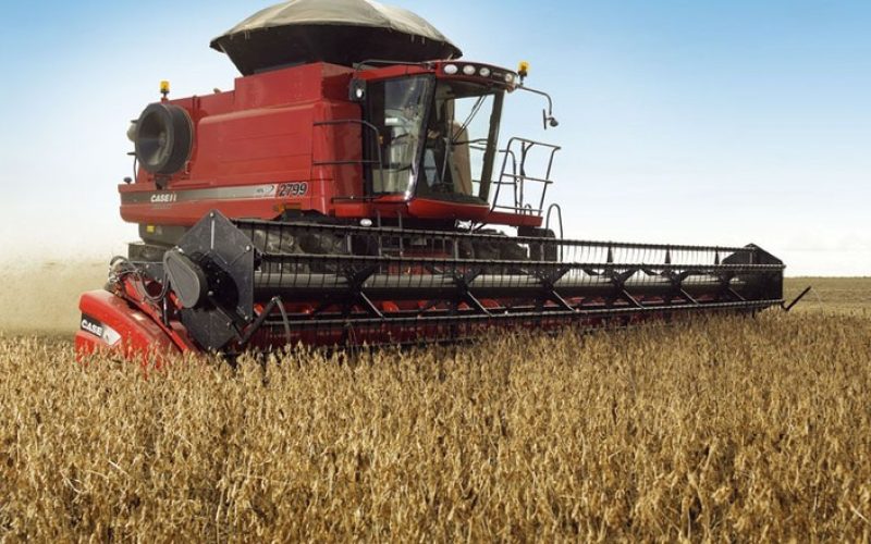 Aluguel avança, mas terceirização de máquinas segue vantajosa na colheita