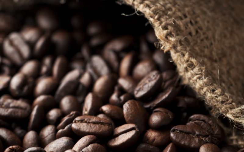 Otimismo momentâneo com oferta derruba preço do café em Nova York