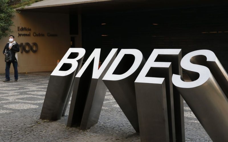 BNDESPar reduz fatia na JBS de 21% para 18%