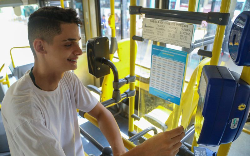 Passe livre estudantil é retomado para universitários da rede privada em Fortaleza