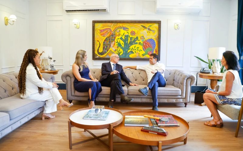 Evandro Leitão recebe Eduardo Suplicy para discutir sobre renda básica e temas de interesse social