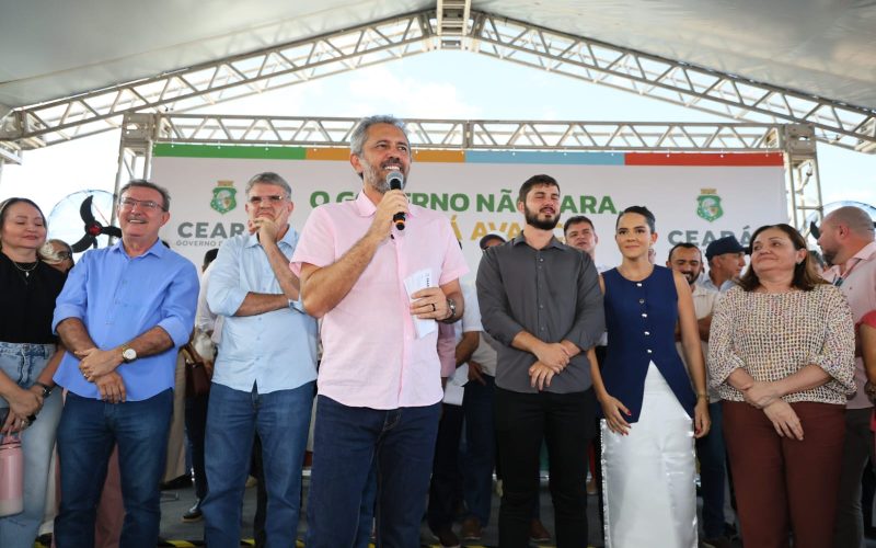 Em Jaguaretama, Governo do Ceará entrega 100ª Brinquedopraça desde 2023; município também recebe CEI e areninha