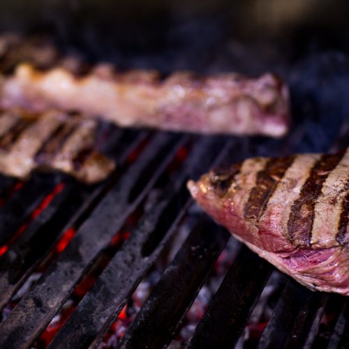 Trump pede que pecuaristas baixem preços da carne nos EUA
