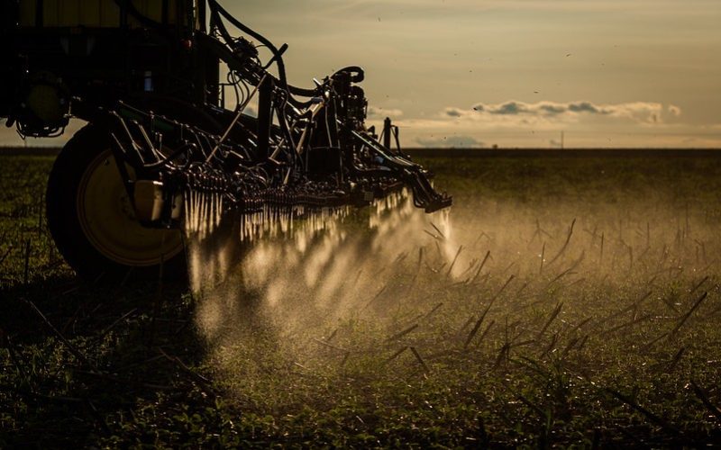 Indústria de insumos agrícolas bateu recorde no comércio exterior em 2025