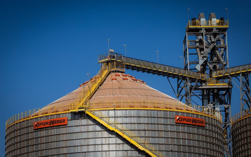 Kepler Weber leva projeto de armazenagem de milho para a Venezuela