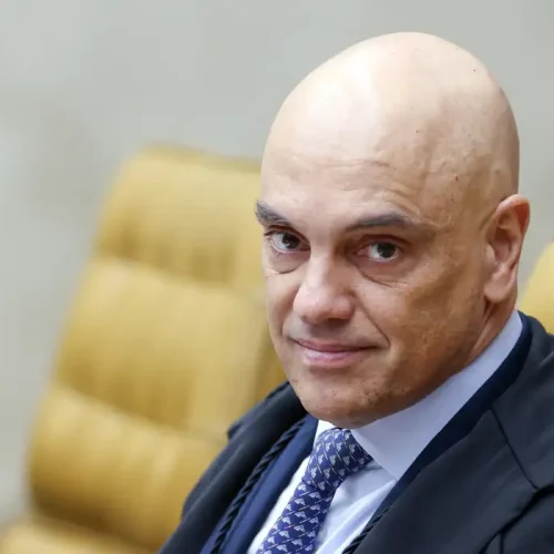 Moraes cancela todas as autorizações de visitas concedidas quando Bolsonaro estava em prisão domiciliar