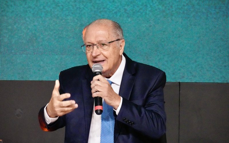 Comitiva do Brasil viaja ao México para discutir parcerias comerciais