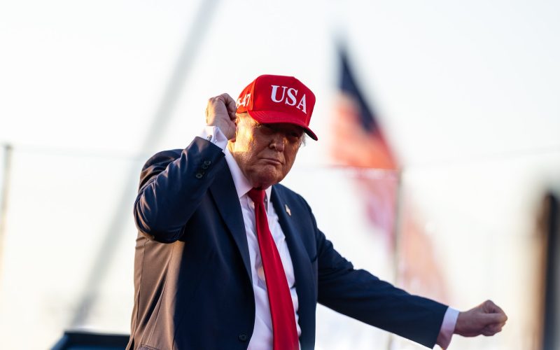 Trump pede que Departamento de Justiça investigue frigoríficos nos EUA por alta da carne