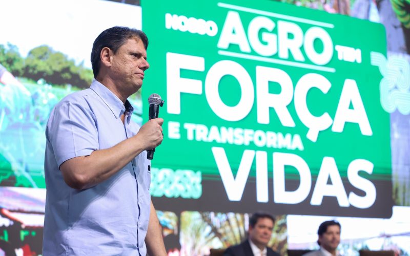 Tarcísio de Freitas sobe o tom contra ‘invasões de terra’ em São Paulo