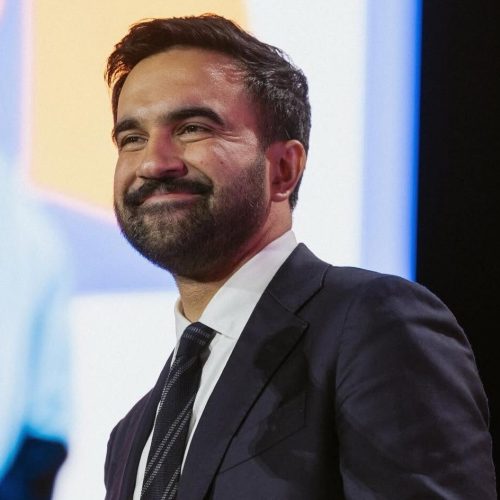 Socialista e muçulmano, Zohran Mamdani, de 34 anos, é eleito novo prefeito de Nova York