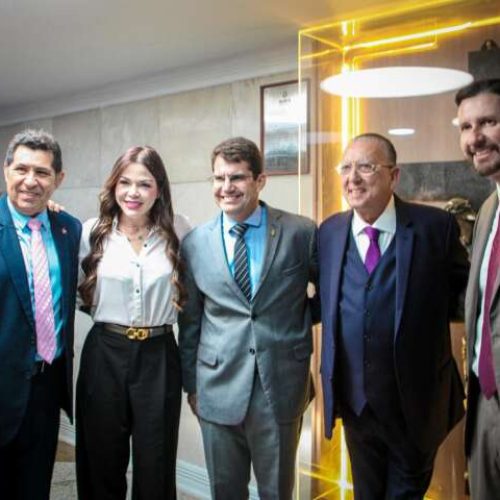 Título de Cidadão Cearense ao narrador Galvão Bueno
