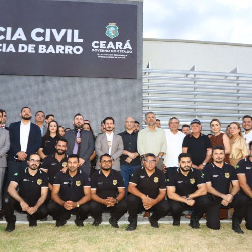 Em Barro, população recebe nova Delegacia e Centro de Educação Infantil