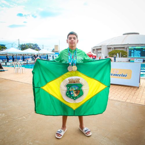 Delegação do Ceará conquista quatro medalhas na modalidade de natação nos JEBs