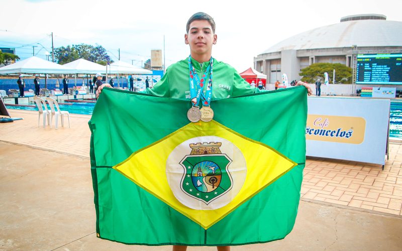 Delegação do Ceará conquista quatro medalhas na modalidade de natação nos JEBs