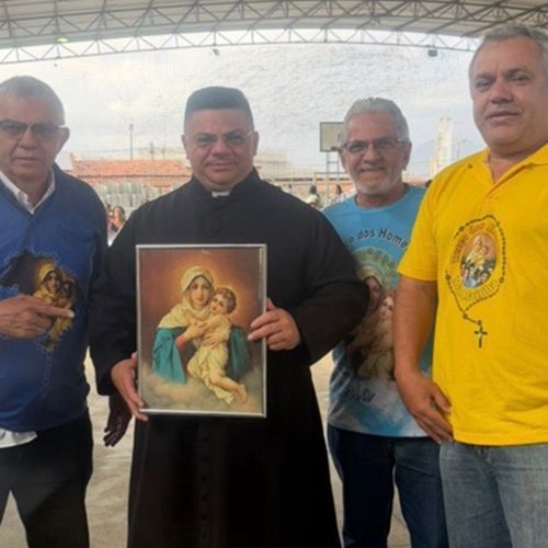 Terço dos Homens homenageia Dom Gregório Paixão e Pe. Jocileudo em Fortaleza