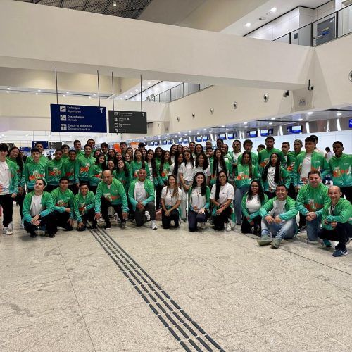 Delegação do Ceará chega a Brasília para participar dos Jogos da Juventude 2025