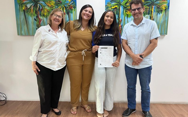 Atleta de Levantamento de Peso é contemplada com passagens aéreas para participar de campeonato no Rio de Janeiro