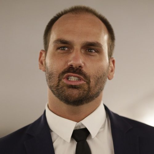 Eduardo Bolsonaro diz a jornal que seguirá nos EUA por mais sanções ao Brasil