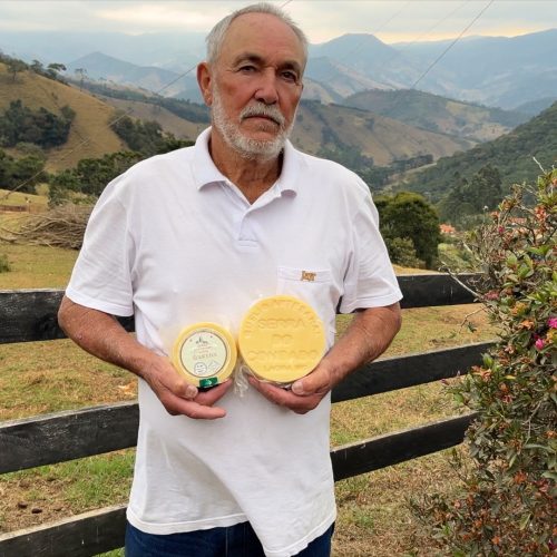 Tradição familiar mantém viva a produção do Queijo de Alagoa