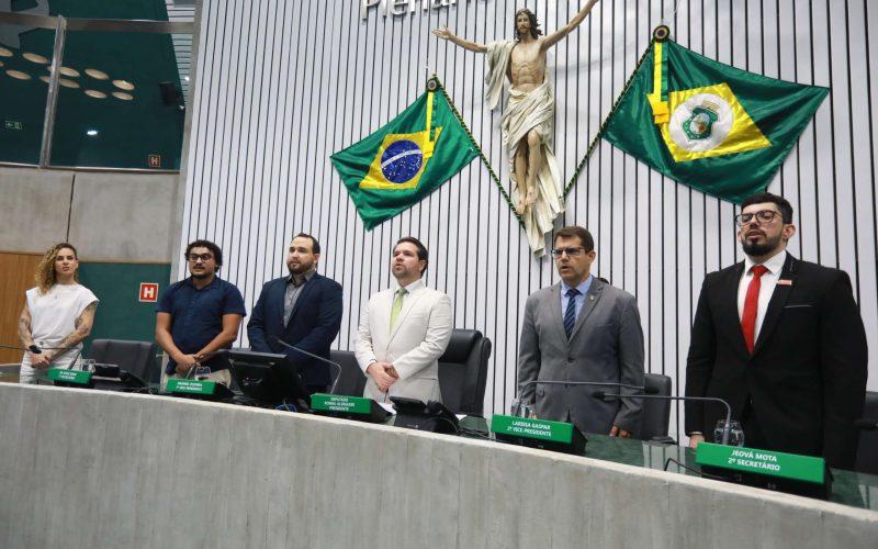 Sesporte participa de solenidade em reconhecimento às contribuições da Liga Cearense de Games