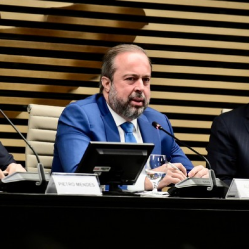 Governo deve decidir ainda em junho se aumenta mistura de etanol na gasolina
