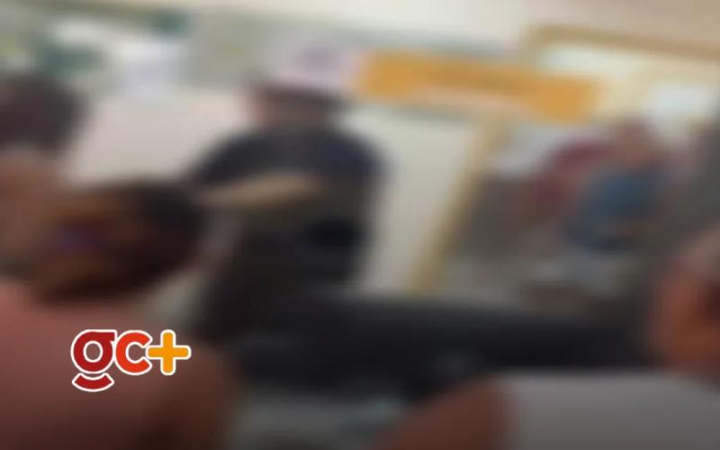 Paciente em surto quebra equipamentos em posto de saúde na Granja Lisboa, em Fortaleza