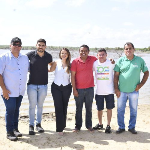 Rheuber Almeida faz história: Morada Nova recebe peixamento inédito com mais de 50 mil alevinos na Lagoa da Felipa!
