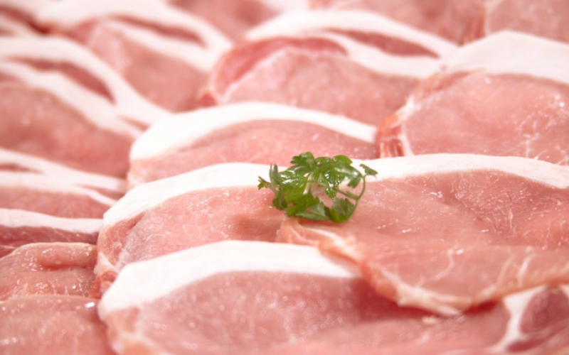 Carne suína ganha competitividade em relação à bovina