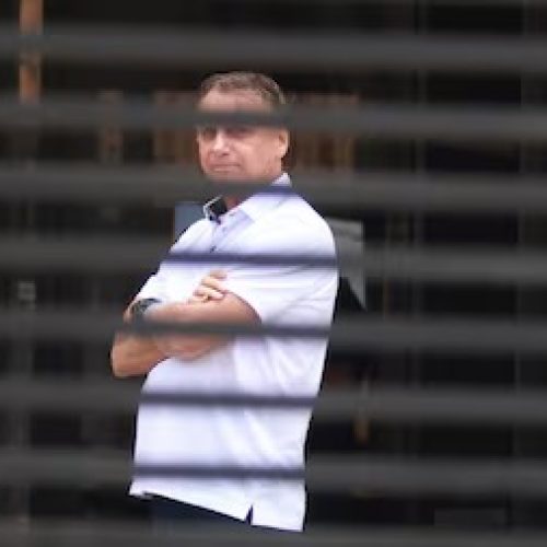 Bolsonaro diz estar acompanhando julgamento em casa