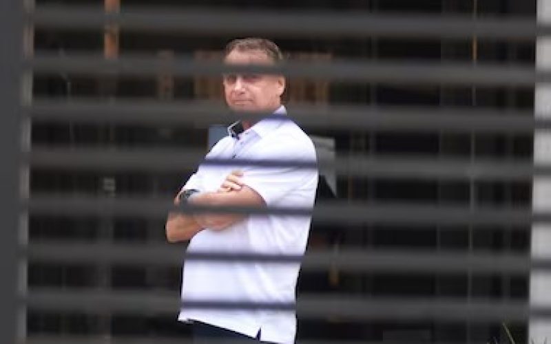 Bolsonaro diz estar acompanhando julgamento em casa