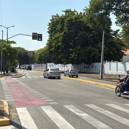 AMC altera semáforo em cruzamento da Av. Borges de Melo com Av. Aguanambi para melhorar fluidez do trânsito