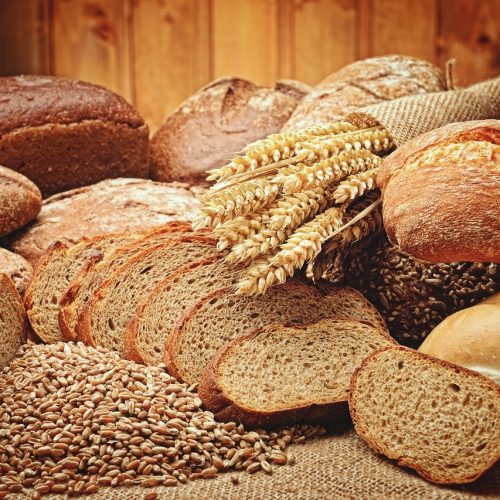 Como fazer pão caseiro fofinho? Veja dicas e receitas