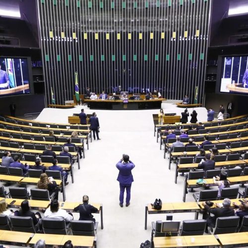 Ceará pode ganhar mais uma vaga na Câmara dos Deputados com projeto em votação nesta terça (17)