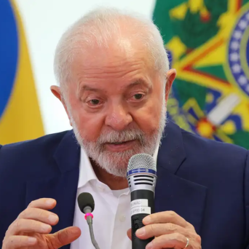 Lula anunciará crédito para entregadores por aplicativo comprarem motos elétricas