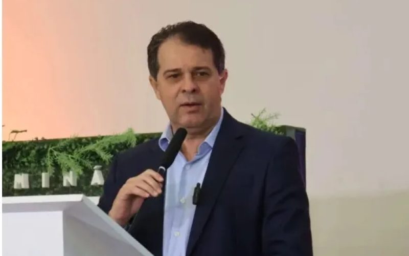 “Grave violação ao direito internacional”, diz Evandro Leitão sobre ataque à Venezuela