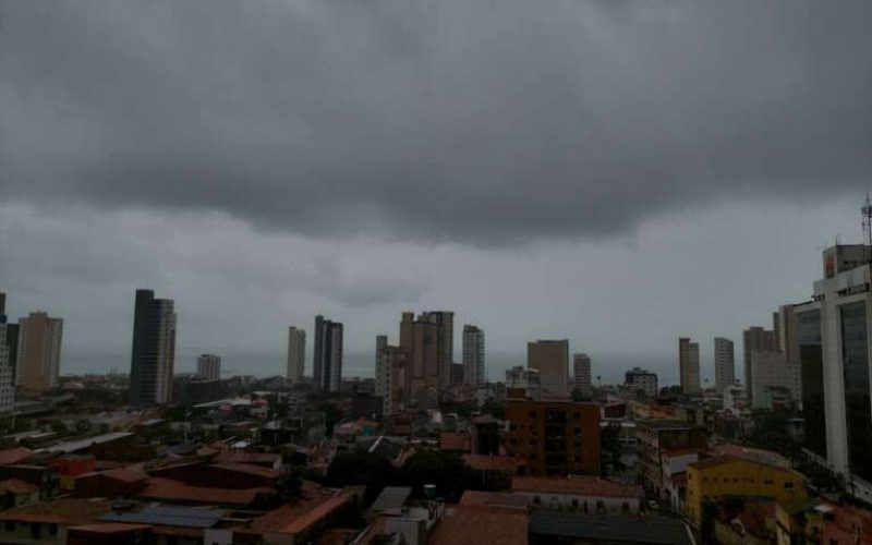Quadra chuvosa no Ceará em 2025 fecha dentro da média, mas tem pior abril em oito anos