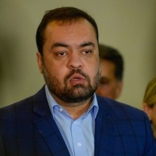 Governador do Rio, do PL, canta ‘Evidências’ em jantar com presença de Moraes