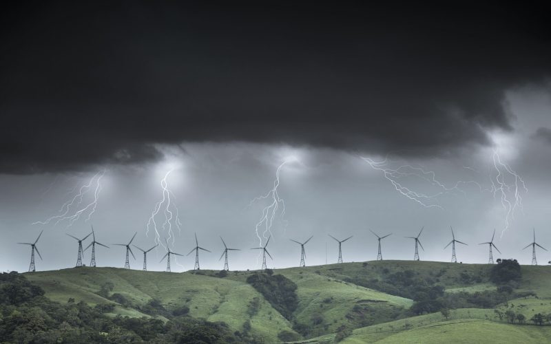 Semana começa com ventos fortes e risco de temporais em várias regiões do país
