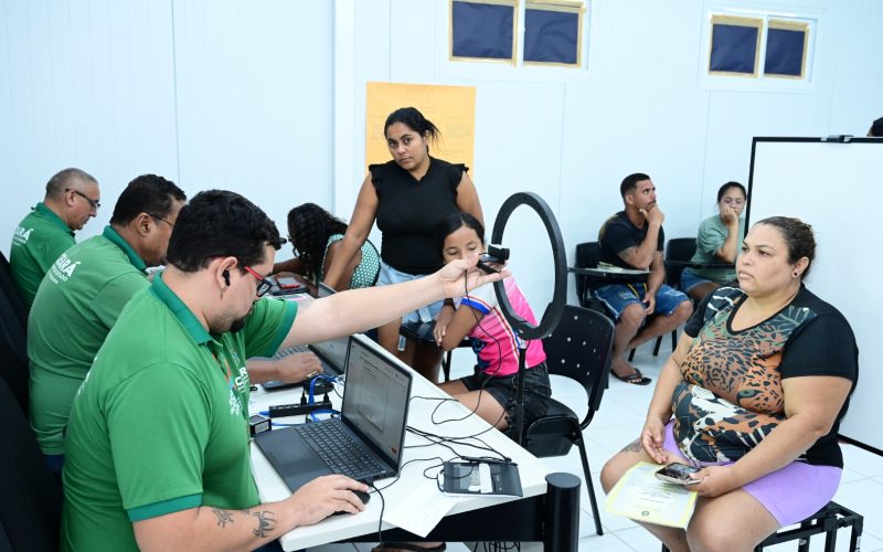 Caminhão do Cidadão leva serviços a 14 comunidades cearenses na 1ª semana de novembro