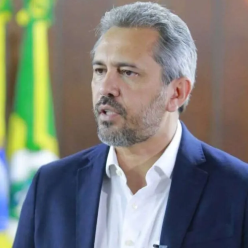 Elmano descarta dois casos de intoxicação por metanol e anuncia chegada de antídoto ao Ceará