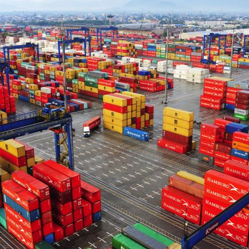 Exportações de calçados do Ceará para os EUA despencam 49,20% após tarifaço de Trump