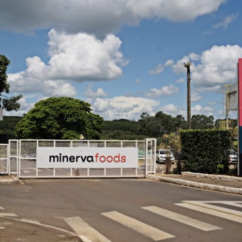 Minerva levanta R$ 1,715 bilhão do aumento de capital e recompra bonds