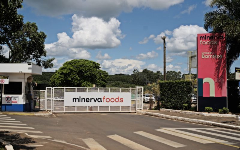 Minerva levanta R$ 1,715 bilhão do aumento de capital e recompra bonds