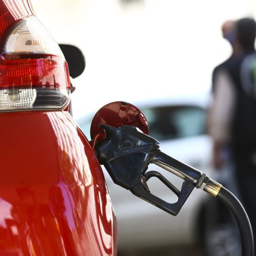 Preço do etanol segue em alta enquanto açúcar continua em baixa