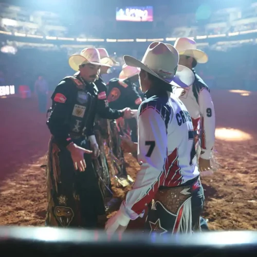 Com notas altas de brasileiros, Florida assume a ponta na PBR Team Series