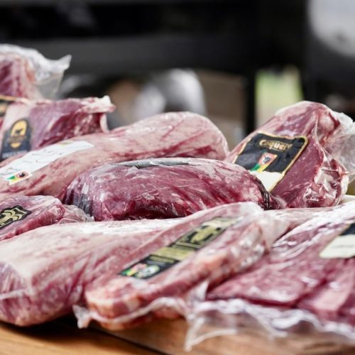 Exportação de carne Angus certificada cresceu 260% e bateu recordes em 2025